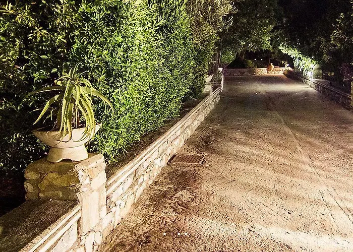 Pensjonat Naftilos Skiatos