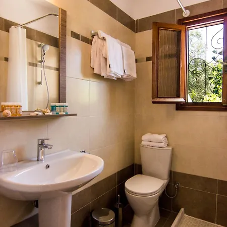 Casa de hóspedes Naftilos 3*