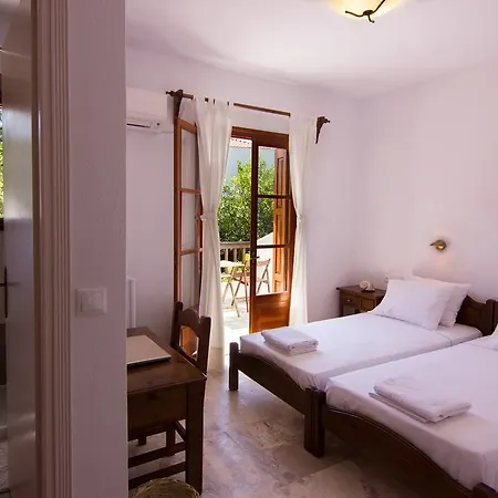 Guest house Naftilos