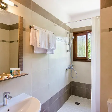 Guest house Naftilos