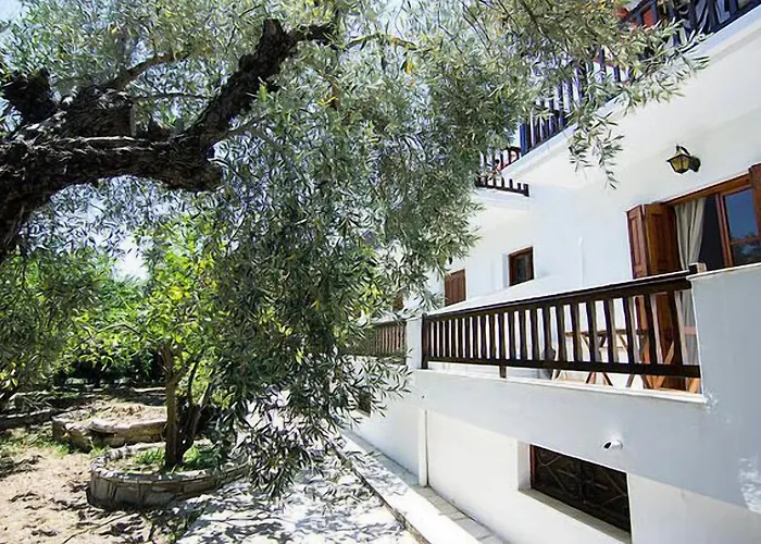 Naftilos Guest house Skiathos Town