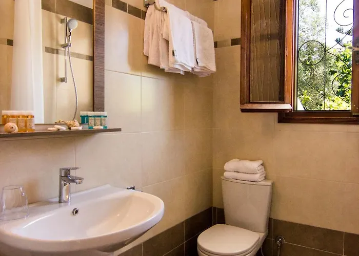 Guest house Naftilos 3*