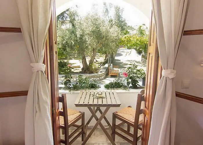 Naftilos 3* Skiathos Town